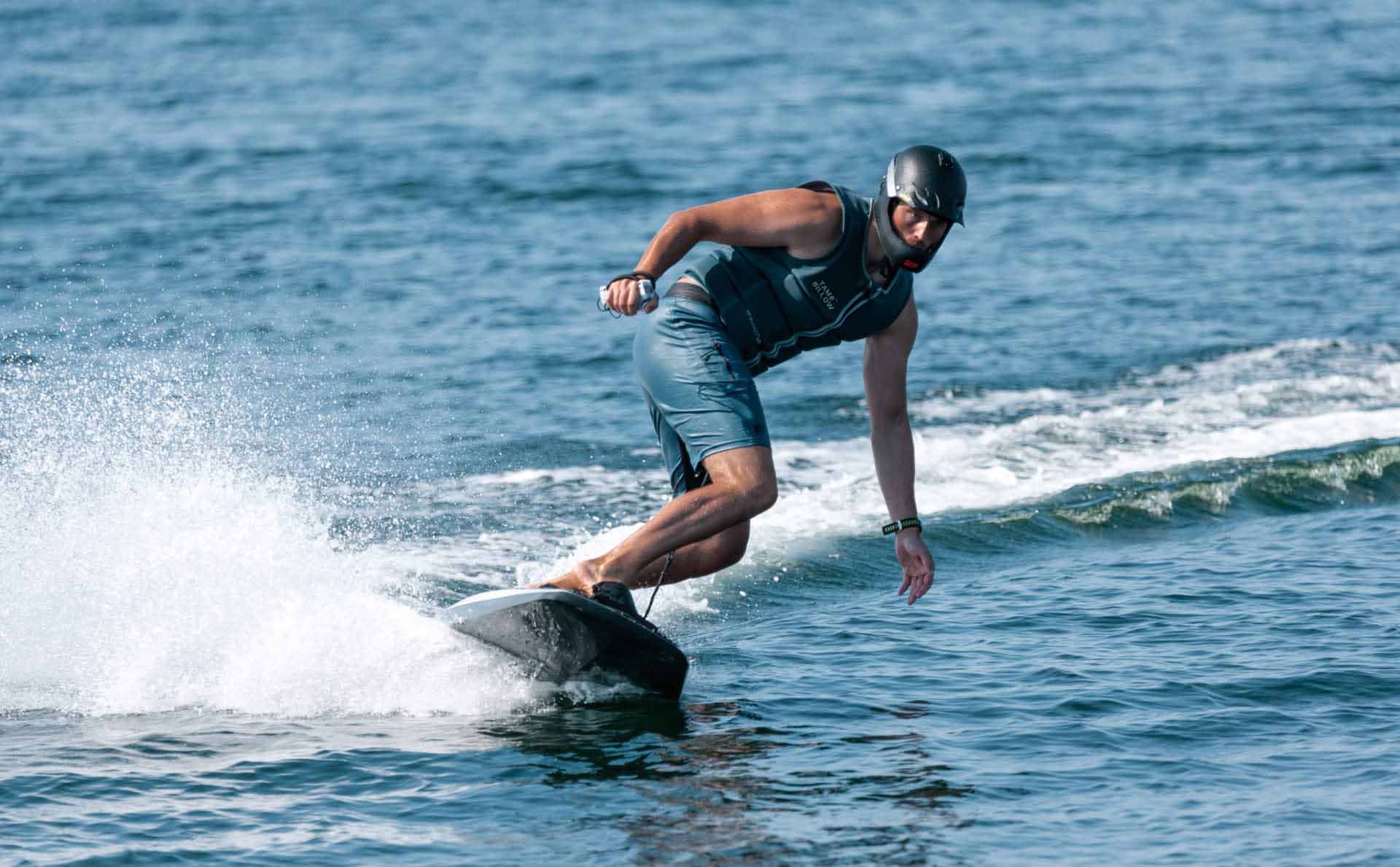 Planche de surf électrique