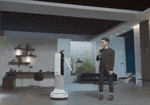  Samsung a construit un lot de robots domestiques, la nounou peut-elle être licenciée 