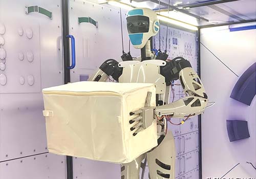 La station spatiale chinoise sera équipée de robots humanoïdes, qui peuvent se défendre avec des armes à feu. Comment est-il comparé à l'Optimus Prime de Tesla ?